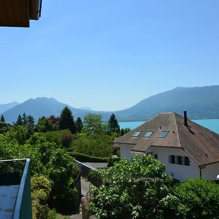La-Villanelle - Magnifique Vue Sur Le Lac, 5 Minutes A Pied De La Plage Veyrier-du-Lac Exterior photo